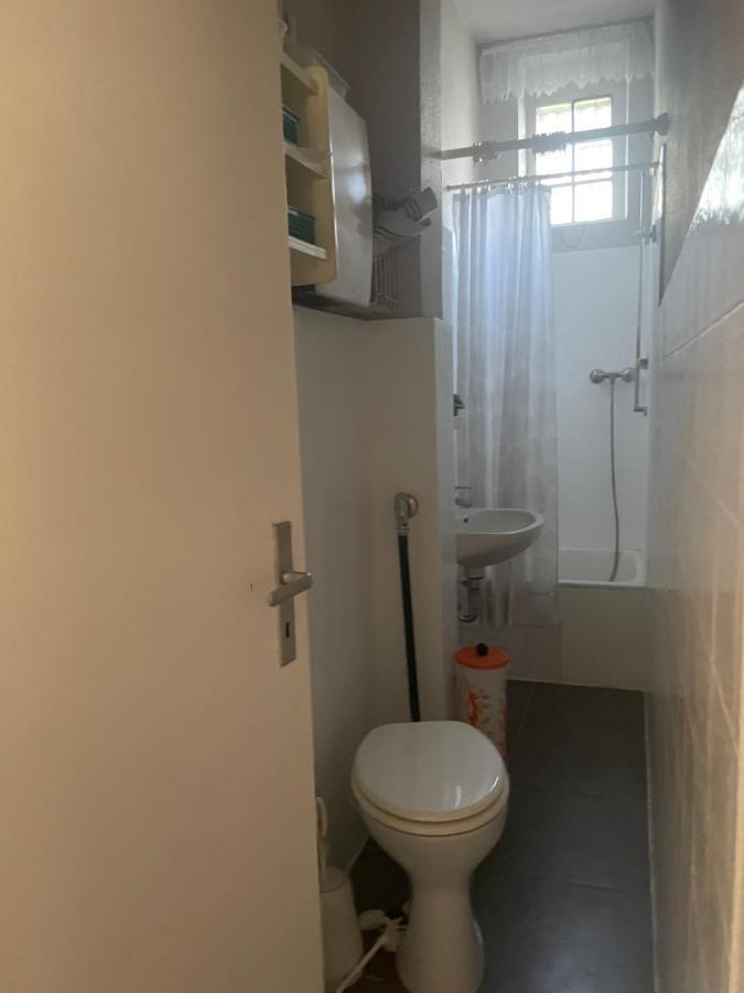 1 Schlafenzimmer 1 Whonzimmer Waschmaschine Trockner Maximum 4Personen Rheinhausen Center Appartement 1705 ดุยส์บูร์ก ภายนอก รูปภาพ
