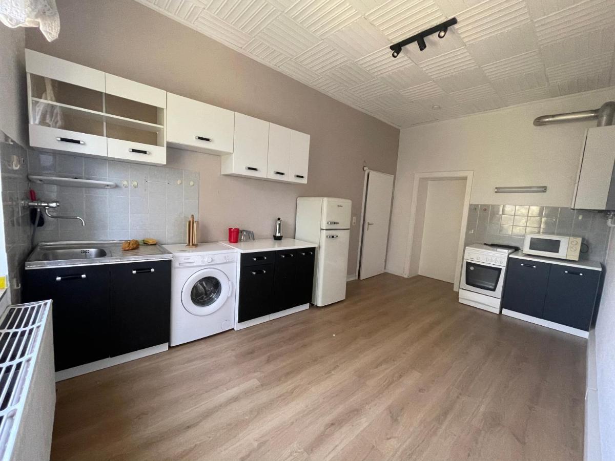 1 Schlafenzimmer 1 Whonzimmer Waschmaschine Trockner Maximum 4Personen Rheinhausen Center Appartement 1705 ดุยส์บูร์ก ภายนอก รูปภาพ